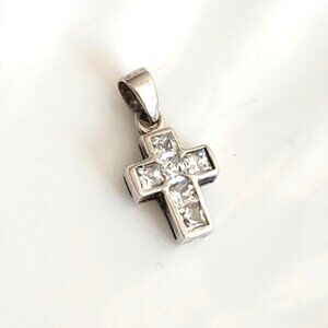 Beautiful Sterling Silver Dainty 90s CZ Multi RhineStone Crystal Cross Pendant